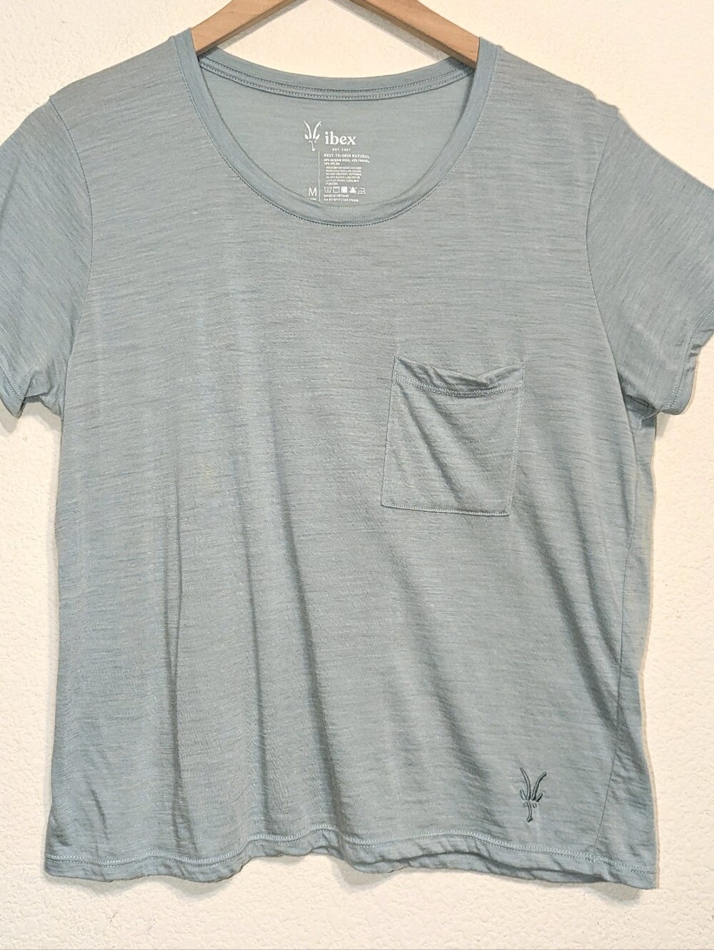 Ibex Next to Skin Green Women’s Short Sleeve Pocket Wool Blend Shirt / Size M